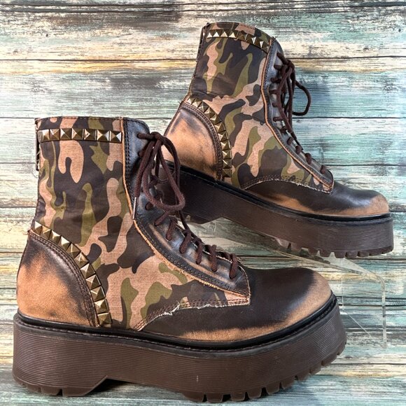 Steve Madden Shoes - Steve Madden Avenger Combat Boot 9M Brown Leather Camo Print Platform Grunge
